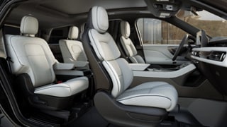 2026 Lincoln Lincoln Aviator Internal Image 1